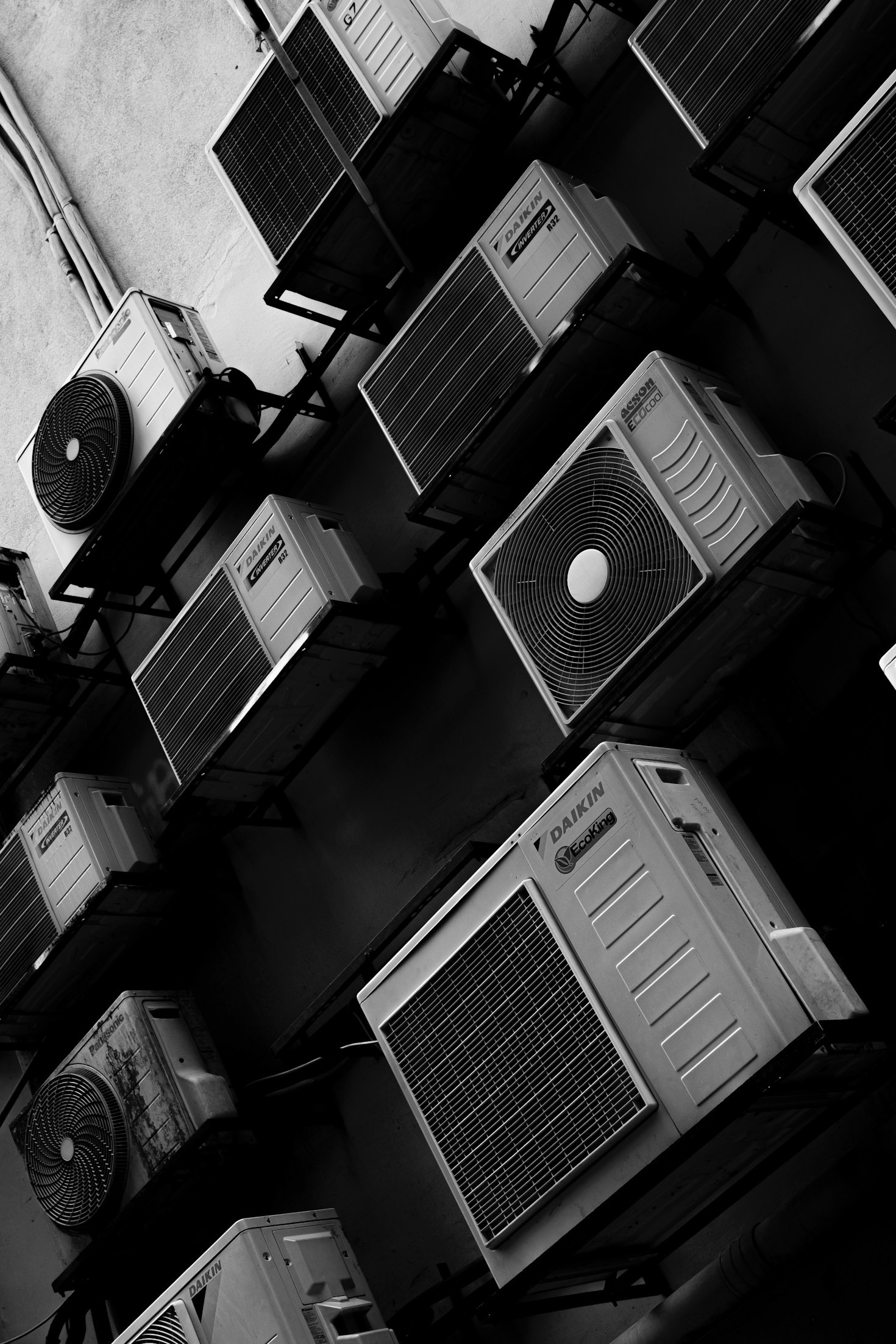 Top Benefits of Hiring Local AC Experts