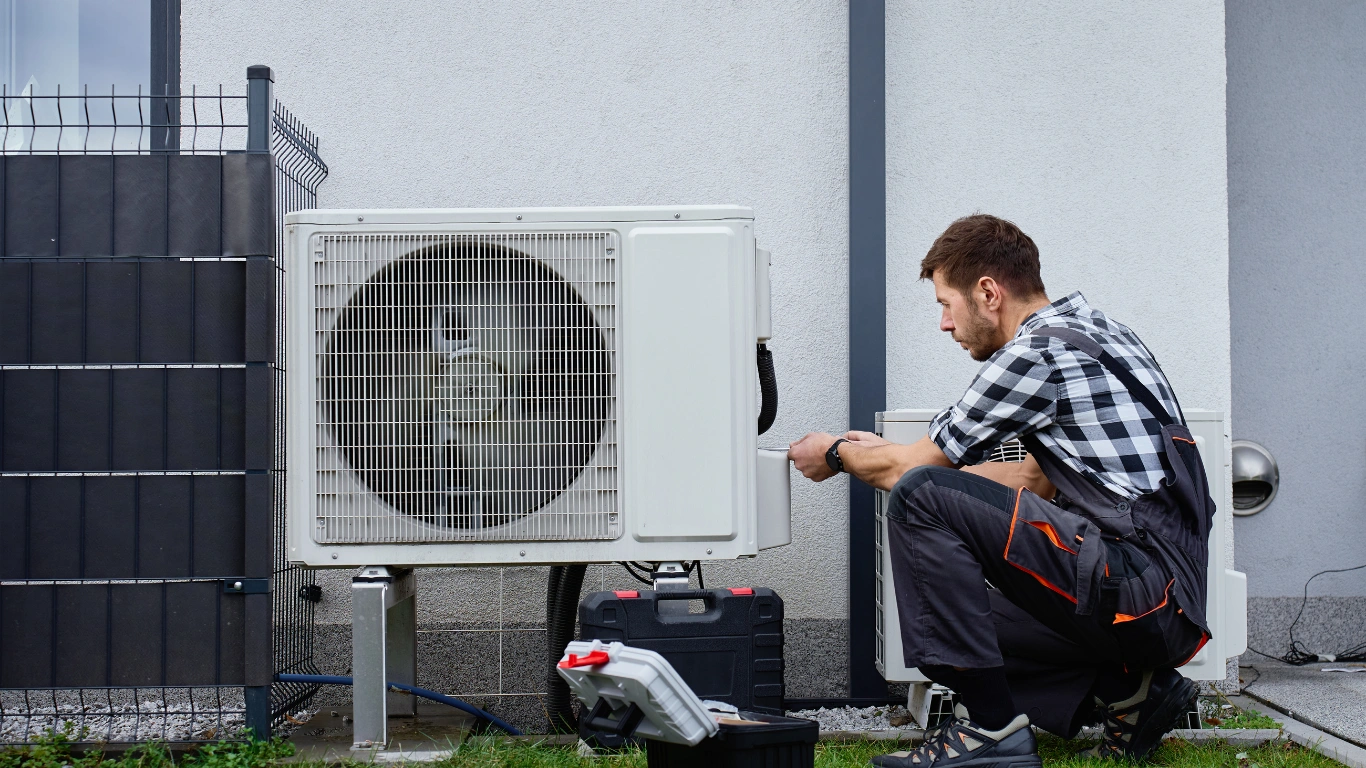 صيانة تكييفات التجمع الأول